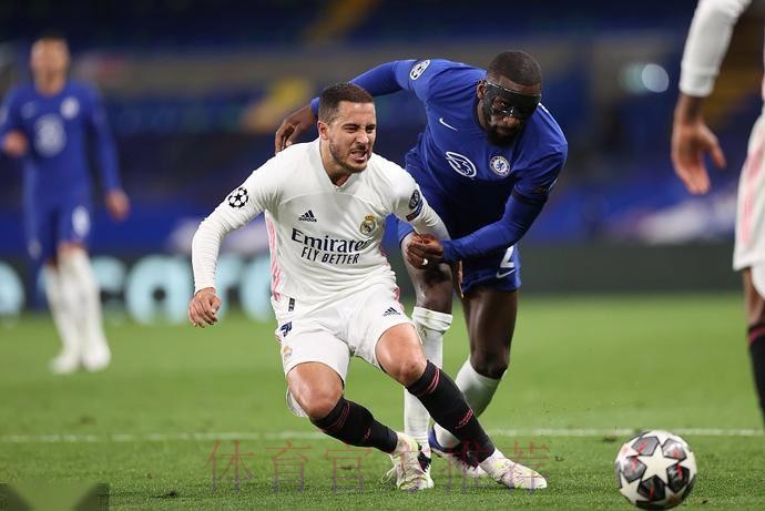 阿扎尔整场梦游!赛后大笑贺老队友 皇马球迷怒了 阿扎尔整场梦游!赛后大笑贺老队友 皇马球迷怒了