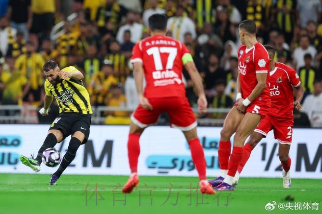 本泽马本场数据：7次射门1次进球 3次成功过人